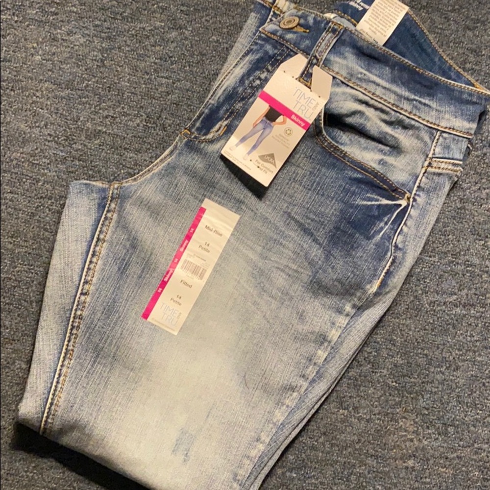 Time and Tru 14 petite skinny Jean